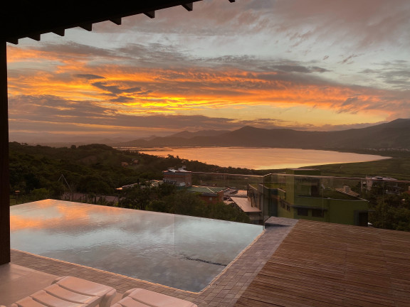 Imagem Imóvel com 2 Quartos à Venda, 285 m² em Praia Da Ferrugem - Garopaba