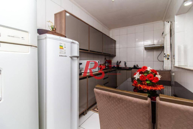 Imagem Casa com 2 Quartos à Venda, 180 m² em Marapé - Santos
