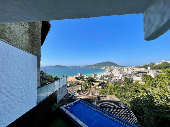 Imagem Casa com 4 Quartos para Temporada,  em Bombinhas