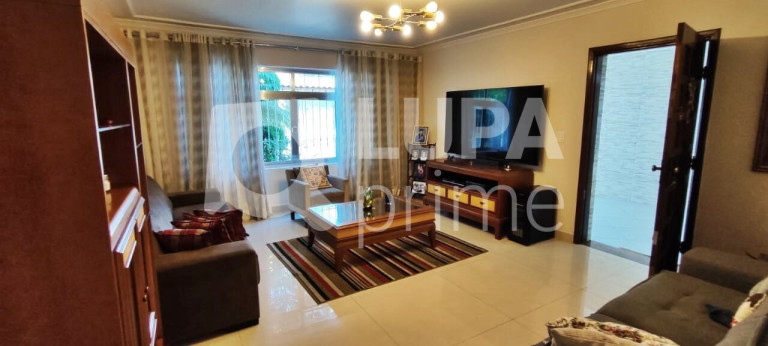 Casa com 3 Quartos à Venda, 248 m² em Vila Maria Alta - São Paulo