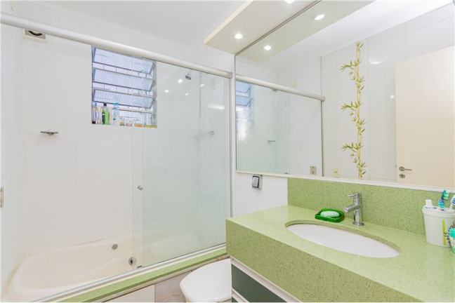 Imagem Apartamento com 2 Quartos à Venda, 95 m² em São Geraldo - Porto Alegre