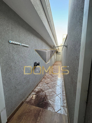 Imagem Casa com 2 Quartos à Venda, 195 m² em Quintino Facci Ii - Ribeirão Preto Imagem Casa com 2 Quartos à Venda, 195 m² em Quintino Facci Ii - Ribeirão Preto