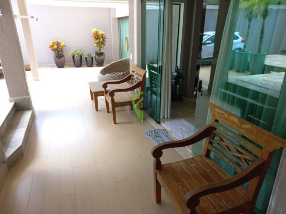 Imagem Casa com 6 Quartos à Venda, 259 m² em Jardim Guaiuba - Guarujá Imagem Casa com 6 Quartos à Venda, 259 m² em Jardim Guaiuba - Guarujá