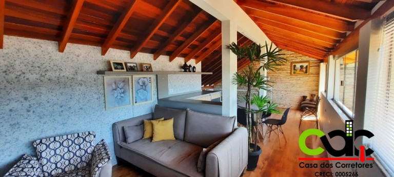 Imagem Sobrado com 7 Quartos à Venda,  em Jardim Santa Augusta - Poços De Caldas