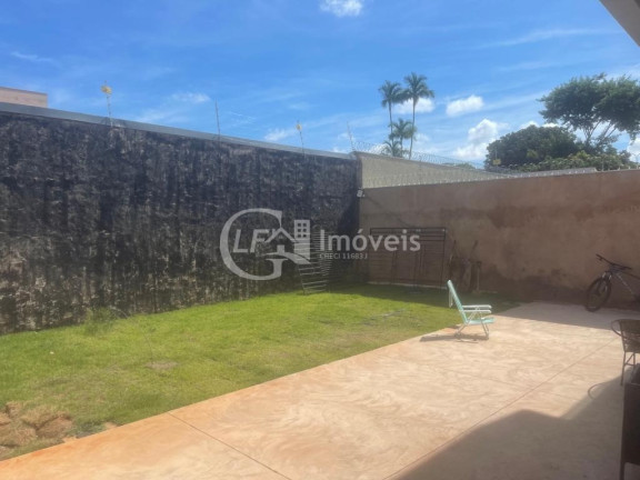 Imagem Casa com 4 Quartos à Venda, 253 m² em Chácara Cachoeira - Campo Grande Imagem Casa com 4 Quartos à Venda, 253 m² em Chácara Cachoeira - Campo Grande