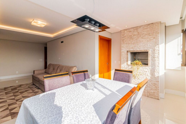 Imagem Imóvel com 2 Quartos à Venda, 75 m² em Petrópolis - Porto Alegre