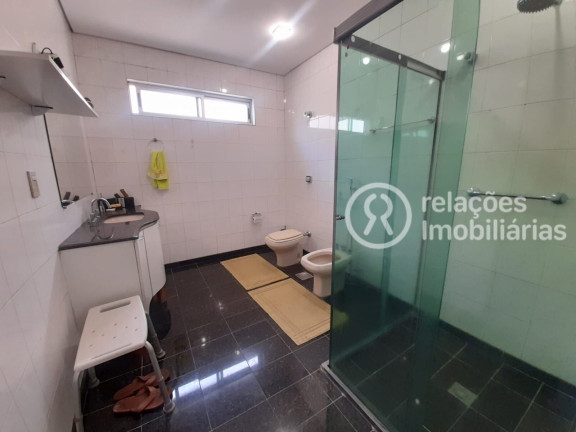 Imagem Casa com 5 Quartos à Venda, 462 m² em Santa Lúcia - Belo Horizonte Imagem Casa com 5 Quartos à Venda, 462 m² em Santa Lúcia - Belo Horizonte