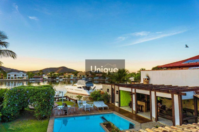Imagem Casa com 9 Quartos à Venda, 671 m² em São Bento - Cabo Frio