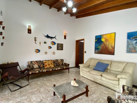 Casa com 4 Quartos à Venda, 139 m² em Enseada - Ubatuba