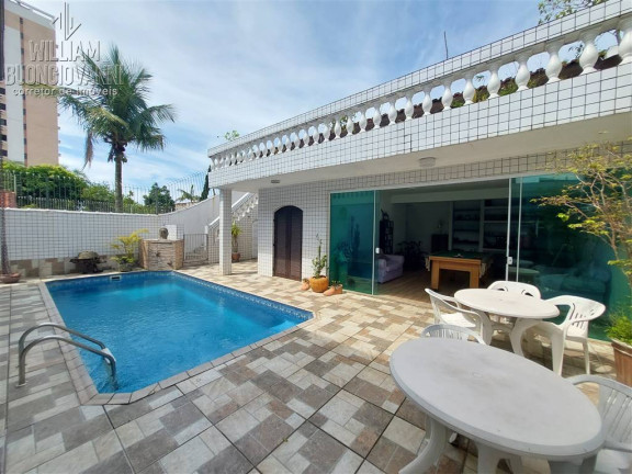 Imagem Casa com 5 Quartos à Venda, 330 m² em Florida - Praia Grande Imagem Casa com 5 Quartos à Venda, 330 m² em Florida - Praia Grande