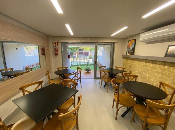 Imagem Imóvel com 3 Quartos à Venda, em Chácara Das Pedras - Porto Alegre Imagem Imóvel com 3 Quartos à Venda, em Chácara Das Pedras - Porto Alegre