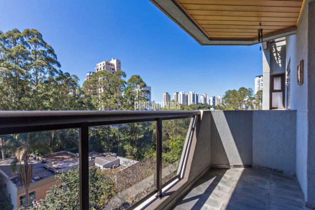 Apartamento com 3 Quartos para Alugar, 150 m² em Morumbi - São Paulo