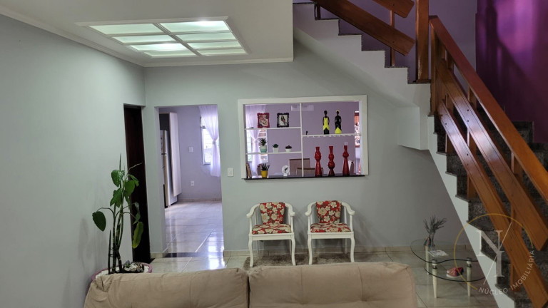 Imagem Casa com 4 Quartos à Venda, 60 m² em Vila Pilar - Arujá Imagem Casa com 4 Quartos à Venda, 60 m² em Vila Pilar - Arujá