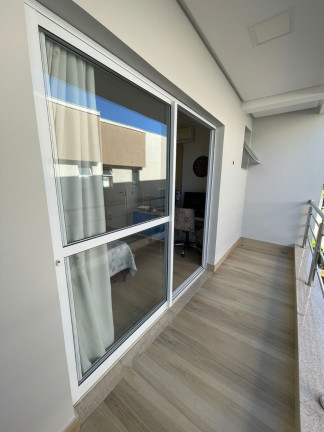 Imagem Casa com 4 Quartos à Venda, 387 m² em Interlagos - Vila Velha