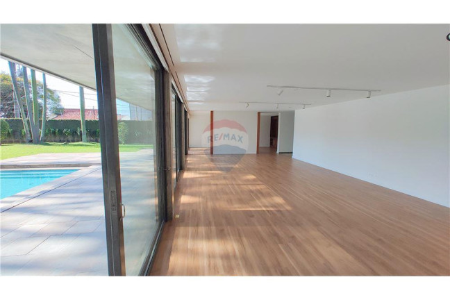 Imagem Casa com 5 Quartos para Alugar, 1.070 m² em Cidade Jardim - São Paulo Imagem Casa com 5 Quartos para Alugar, 1.070 m² em Cidade Jardim - São Paulo