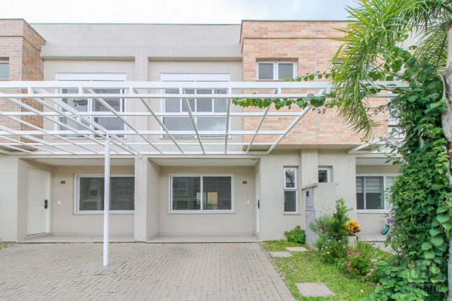 Imóvel com 3 Quartos à Venda,  em Vila Nova - Porto Alegre