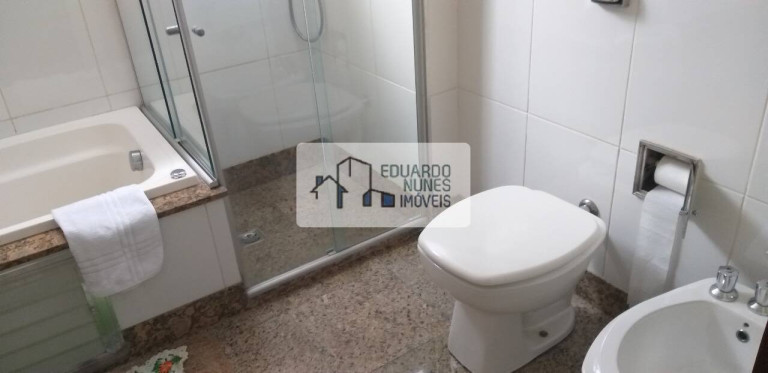 Imagem Apartamento com 4 Quartos à Venda, 193 m² em Lourdes - Belo Horizonte Imagem Apartamento com 4 Quartos à Venda, 193 m² em Lourdes - Belo Horizonte