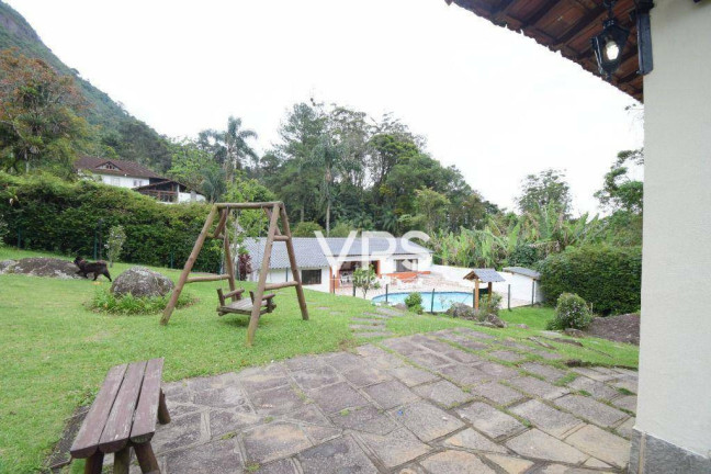 Imagem Casa com 4 Quartos à Venda, 266 m² em Granja Guarani - Teresópolis Imagem Casa com 4 Quartos à Venda, 266 m² em Granja Guarani - Teresópolis