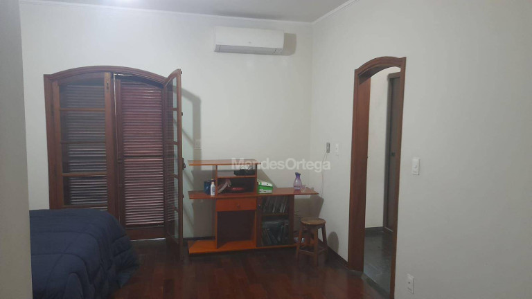 Imagem Casa com 3 Quartos à Venda, 260 m² em Jardim Santa Rosália - Sorocaba Imagem Casa com 3 Quartos à Venda, 260 m² em Jardim Santa Rosália - Sorocaba