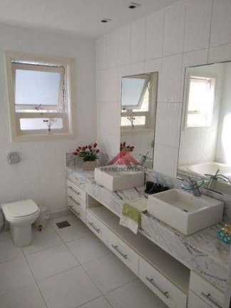 Imagem Casa com 4 Quartos à Venda, 390 m² em Matapaca - Niterói Imagem Casa com 4 Quartos à Venda, 390 m² em Matapaca - Niterói
