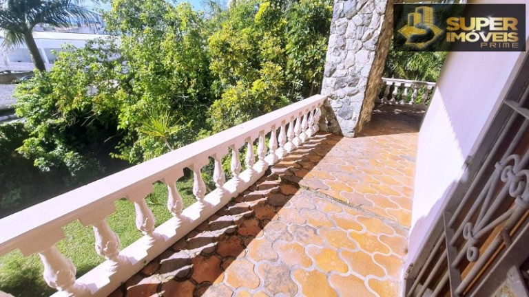 Imagem Casa com 5 Quartos à Venda, 2.200 m² em Centro - Pelotas