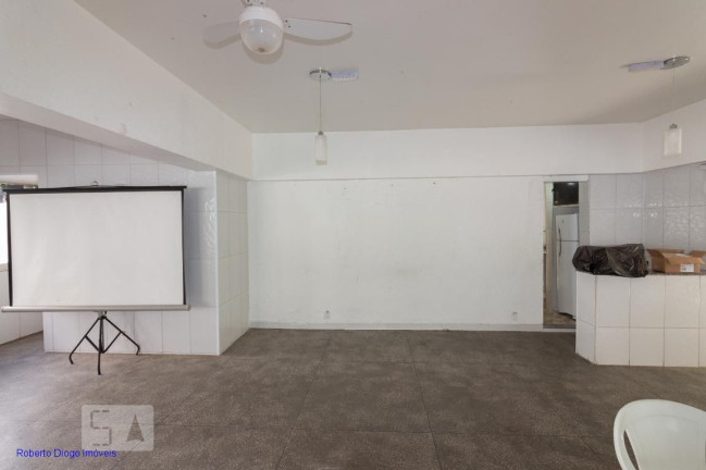 Imagem Imóvel com 2 Quartos à Venda, 52 m² em Camorim - Rio De Janeiro Imagem Imóvel com 2 Quartos à Venda, 52 m² em Camorim - Rio De Janeiro