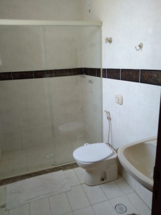 Imagem Casa com 4 Quartos à Venda, 270 m² em Flórida - Praia Grande Imagem Casa com 4 Quartos à Venda, 270 m² em Flórida - Praia Grande