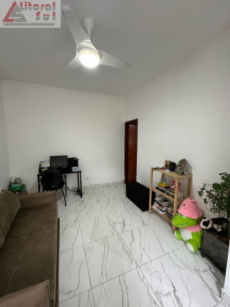 Imagem Casa com 3 Quartos à Venda, 113 m² em Maracanã - Praia Grande Imagem Casa com 3 Quartos à Venda, 113 m² em Maracanã - Praia Grande