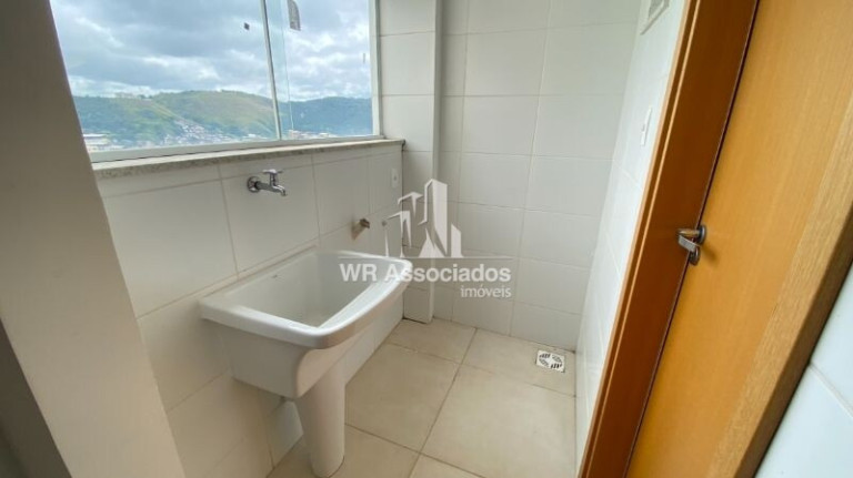 Imagem Apartamento com 2 Quartos à Venda, 80 m²