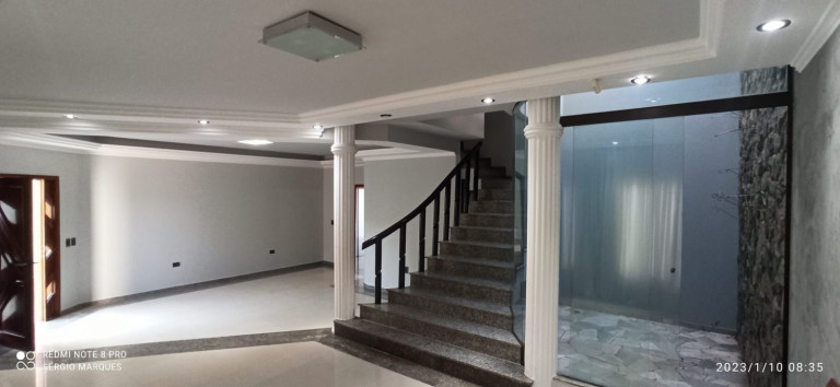 Imagem Sobrado à Venda, 376 m² em Zona I - Umuarama