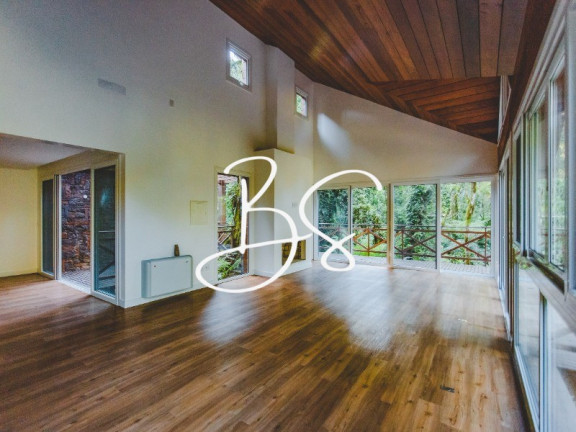 Imagem Casa com 4 Quartos à Venda, 1.241 m² em Centro - Gramado
