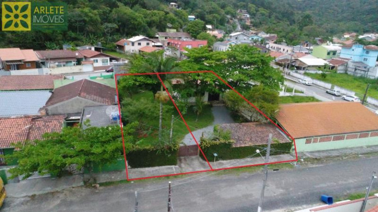 Imagem Terreno à Venda, 660 m² em Centro - Porto Belo Imagem Terreno à Venda, 660 m² em Centro - Porto Belo
