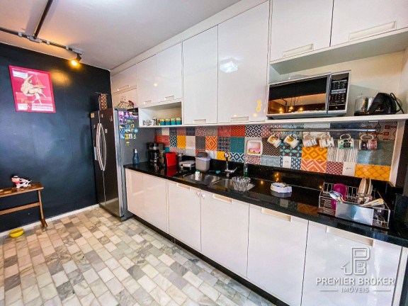 Imagem Casa com 3 Quartos à Venda, 150 m² em Comary - Teresópolis