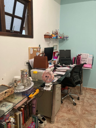 Imagem Casa com 4 Quartos à Venda, 185 m² em Vila Scarpelli - Santo André Imagem Casa com 4 Quartos à Venda, 185 m² em Vila Scarpelli - Santo André