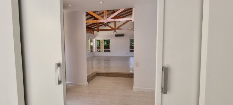 Imagem Casa com 5 Quartos para Alugar, 1.095 m² em Barra Da Tijuca - Rio De Janeiro Imagem Casa com 5 Quartos para Alugar, 1.095 m² em Barra Da Tijuca - Rio De Janeiro