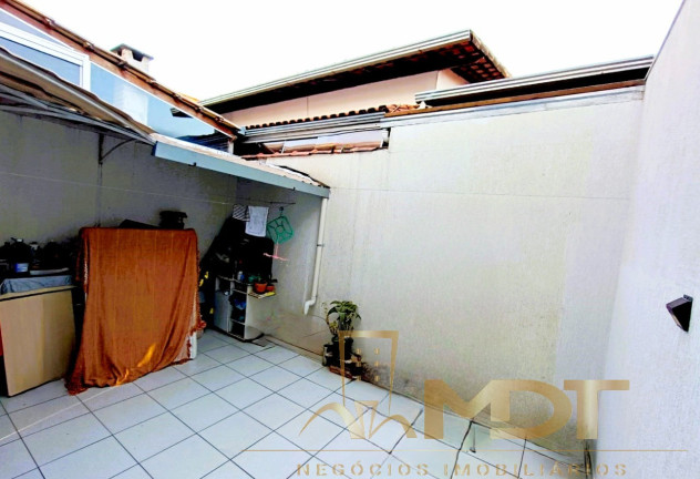Imagem Imóvel com 3 Quartos à Venda, 90 m² em Heliópolis - Belo Horizonte