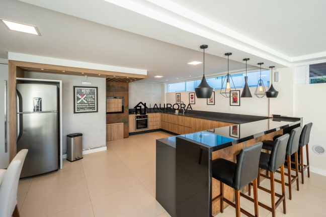 Imagem Apartamento com 2 Quartos à Venda, 67 m² em Centro - Camboriú