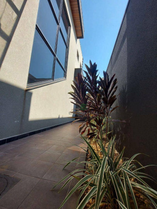 Imagem Casa com 3 Quartos à Venda, 237 m² em Quinta Do Lago - São José Do Rio Preto Imagem Casa com 3 Quartos à Venda, 237 m² em Quinta Do Lago - São José Do Rio Preto