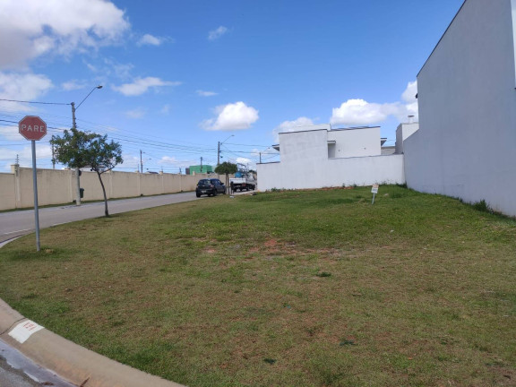 Imóvel Comercial à Venda, 269 m² em Wanel Ville - Sorocaba