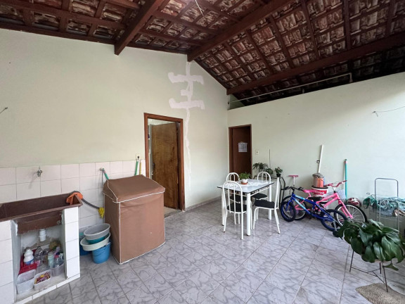 Imagem Casa com 2 Quartos à Venda, 250 m² em Jardim Califórnia - Taubaté Imagem Casa com 2 Quartos à Venda, 250 m² em Jardim Califórnia - Taubaté