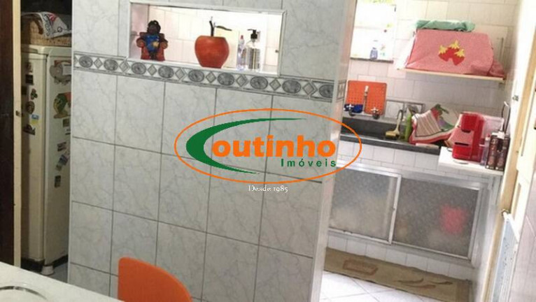Imagem Casa com 4 Quartos à Venda, 575 m² em Grajaú - Rio De Janeiro Imagem Casa com 4 Quartos à Venda, 575 m² em Grajaú - Rio De Janeiro