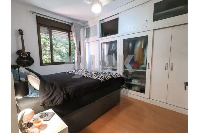 Imagem Apartamento com 2 Quartos à Venda, 70 m² em Mont Serrat - Porto Alegre Imagem Apartamento com 2 Quartos à Venda, 70 m² em Mont Serrat - Porto Alegre