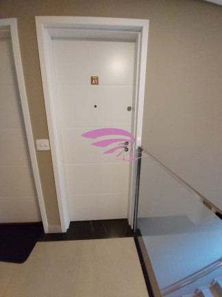 Imagem Imóvel com 3 Quartos à Venda, 67 m² em Três Marias - São José Dos Pinhais Imagem Imóvel com 3 Quartos à Venda, 67 m² em Três Marias - São José Dos Pinhais
