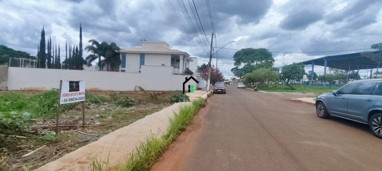 Terreno à Venda, 600 m² em Boa Vista - Patos De Minas