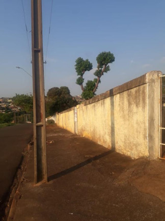 Imagem Casa com 2 Quartos à Venda, 137 m² em Olímpico - Londrina