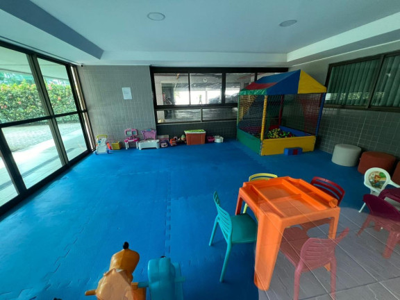 Imagem Apartamento com 4 Quartos à Venda, 230 m² em Caxanga - Recife