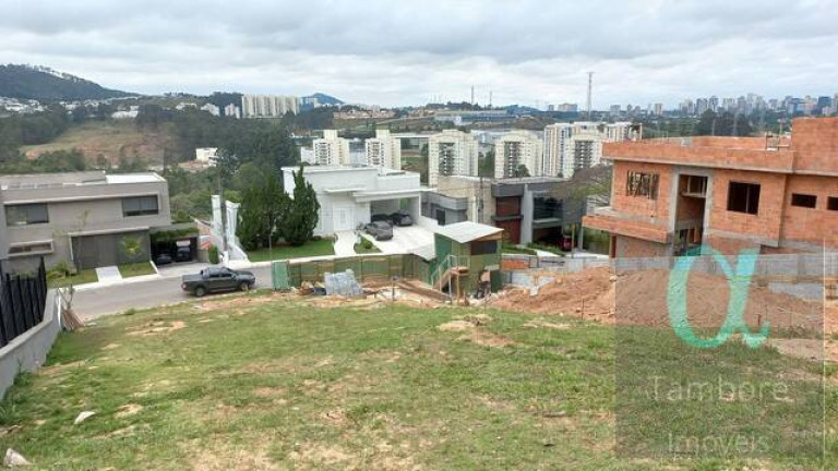 Imagem Terreno à Venda, 711 m² em Tamboré - Santana De Parnaíba