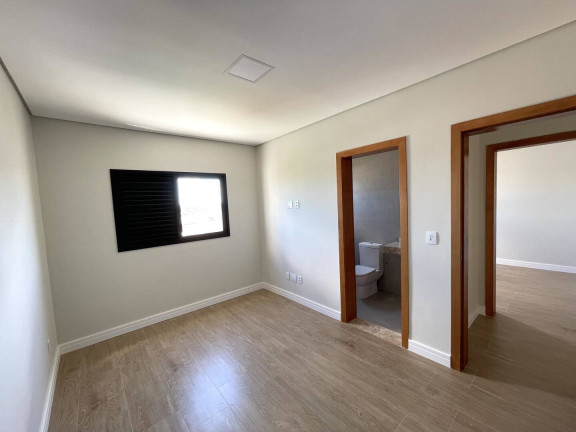 Imagem Casa de Condomínio com 3 Quartos à Venda, 317 m² em Jardim Imperial Ii - Cuiabá