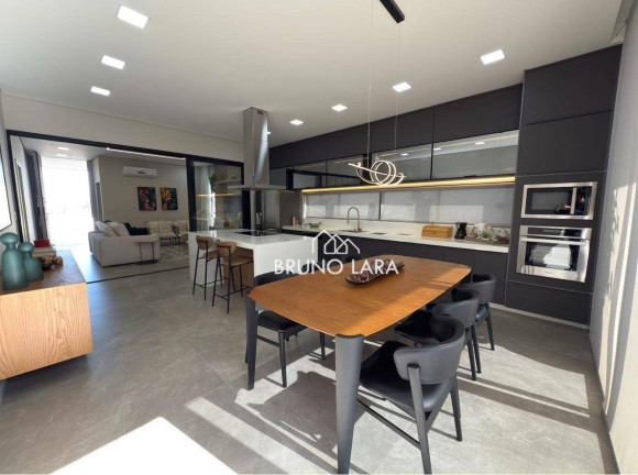 Imagem Casa com 4 Quartos à Venda, 297 m² em Condomínio Ouro Verde - Betim Imagem Casa com 4 Quartos à Venda, 297 m² em Condomínio Ouro Verde - Betim