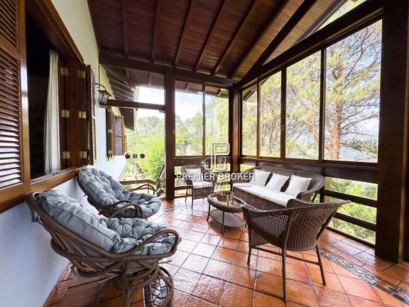 Imagem Casa com 4 Quartos à Venda, 600 m² em Albuquerque - Teresópolis